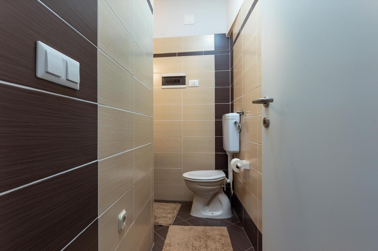 Top Central Apartments Pula Exterior foto